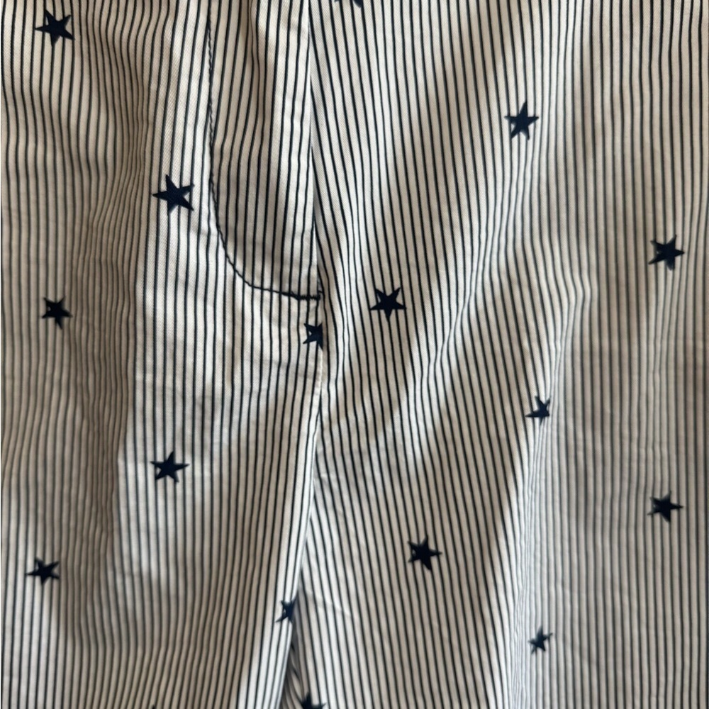 NWT! Women’s IZOD blue and white stripes and stars flat front shorts size 10 - Picture 4 of 6
